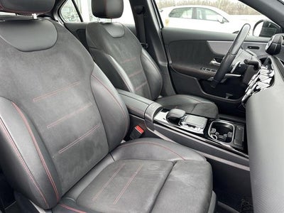 2020 Mercedes-Benz A 220 A 220 4MATIC®