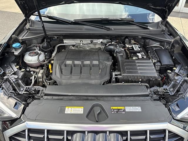 2022 Audi Q3 Premium 40 TFSI quattro