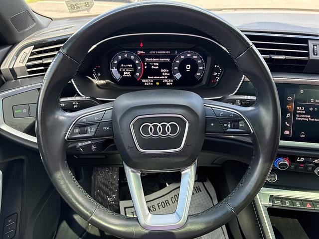 2022 Audi Q3 Premium 40 TFSI quattro