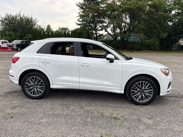 2022 Audi Q3 Premium 40 TFSI quattro