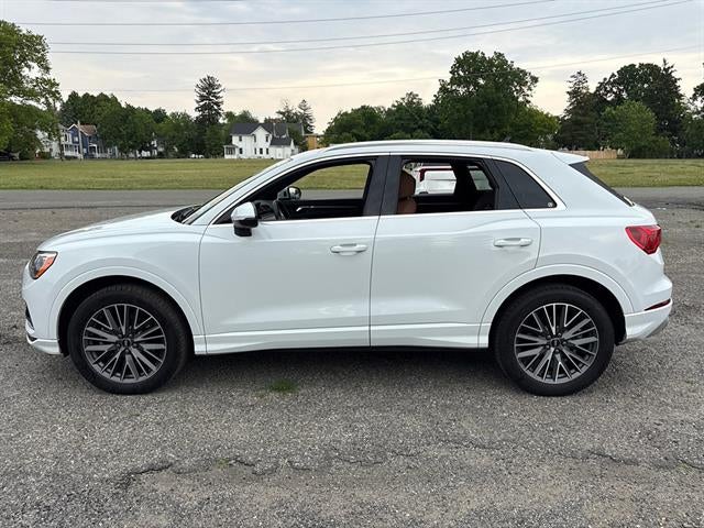 2022 Audi Q3 Premium 40 TFSI quattro