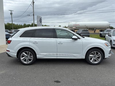 2022 Audi Q7 Premium 55 TFSI quattro