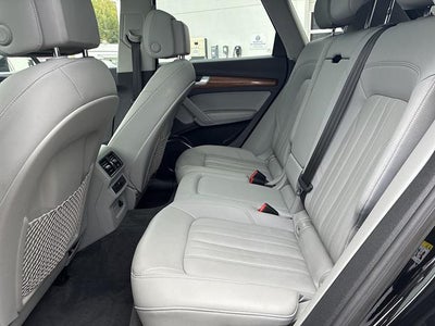 2022 Audi Q5 S line Premium 45 TFSI quattro