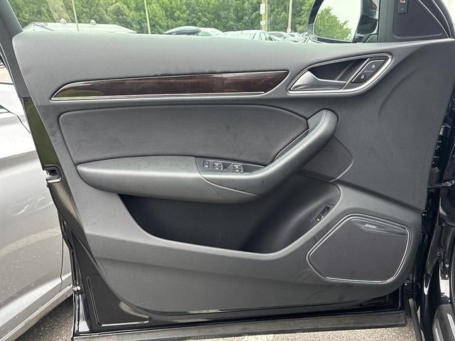 2016 Audi Q3 quattro 4dr Prestige