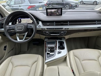 2019 Audi Q7 Premium Plus 45 TFSI quattro