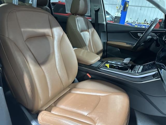 2021 Audi Q7 Premium Plus