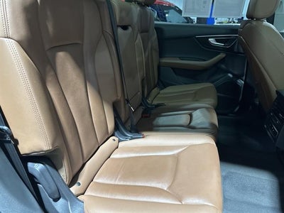 2021 Audi Q7 Premium Plus