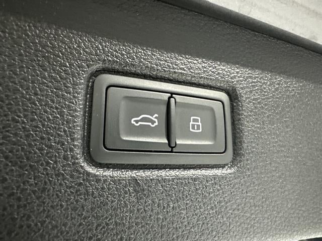 2021 Audi Q7 Premium Plus