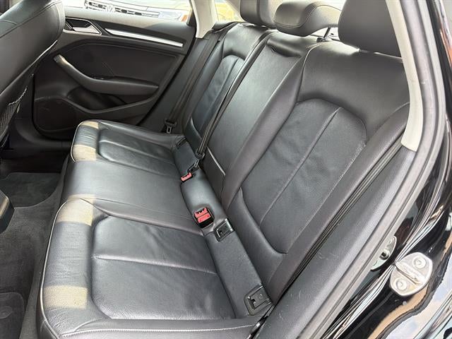 2016 Audi A3 4dr Sdn quattro 2.0T Premium