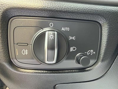 2016 Audi A3 4dr Sdn quattro 2.0T Premium