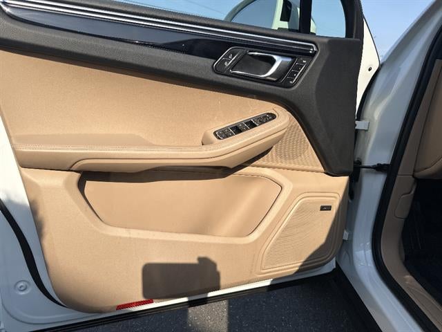 2021 Porsche Macan AWD