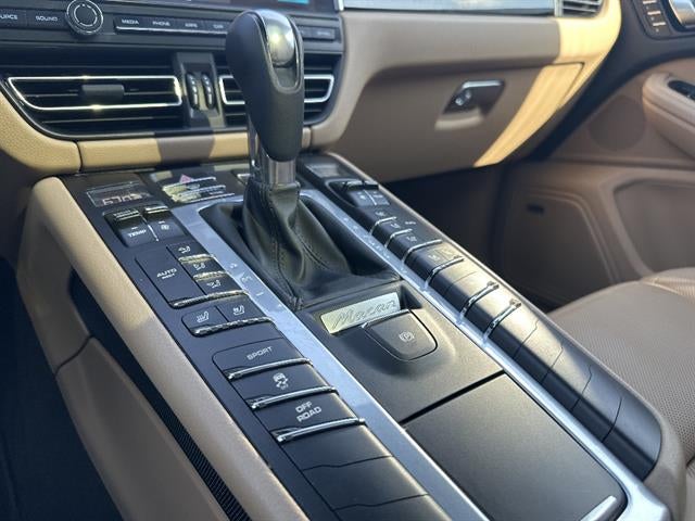 2021 Porsche Macan AWD