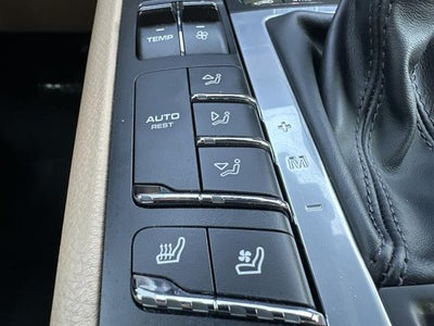 2021 Porsche Macan AWD