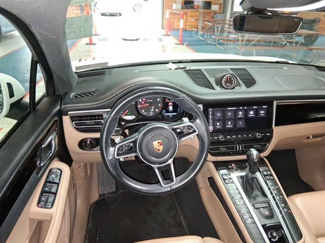 2021 Porsche Macan AWD