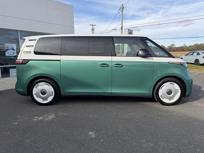 2025 Volkswagen ID. BUZZ 1st Edition 4MOTION w/Two-Tone