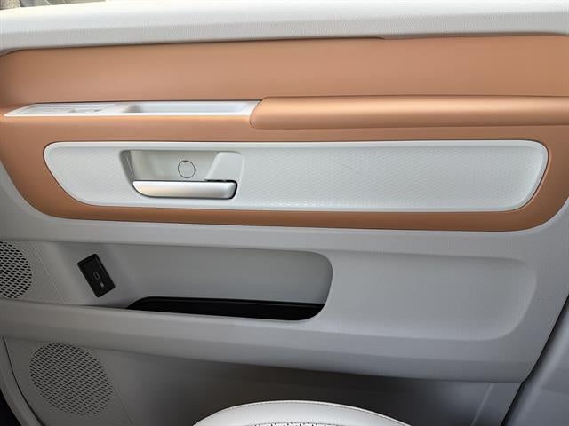 2025 Volkswagen ID. BUZZ 1st Edition 4MOTION w/Two-Tone