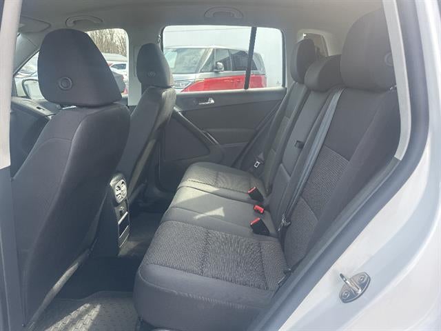 2017 Volkswagen Tiguan Limited 2.0T Limited S 4Motion