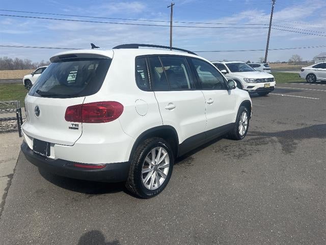 2017 Volkswagen Tiguan Limited 2.0T Limited S 4Motion