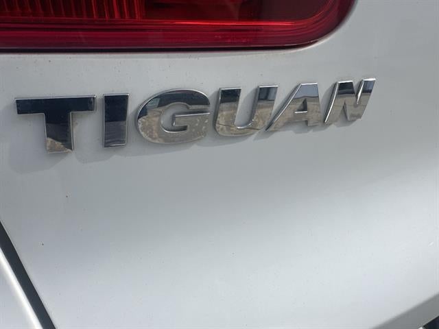 2017 Volkswagen Tiguan Limited 2.0T Limited S 4Motion