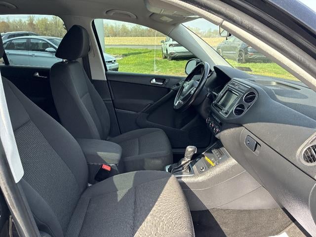 2017 Volkswagen Tiguan Limited 2.0T Limited S 4Motion