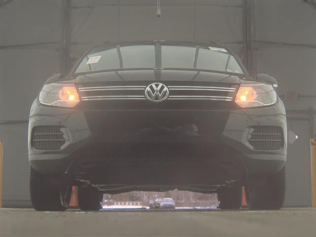 2017 Volkswagen Tiguan Limited 2.0T Limited S 4Motion