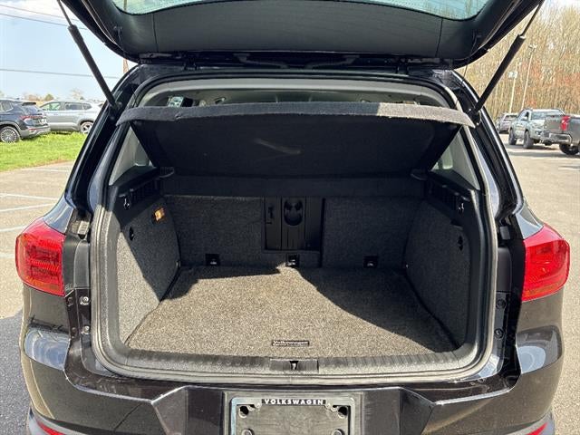 2017 Volkswagen Tiguan Limited 2.0T Limited S 4Motion