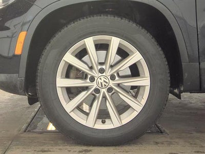 2017 Volkswagen Tiguan Limited 2.0T Limited S 4Motion