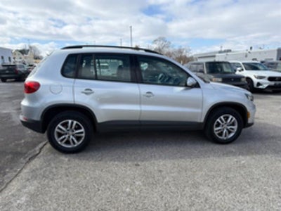 2017 Volkswagen Tiguan 2.0T Limited S 4Motion