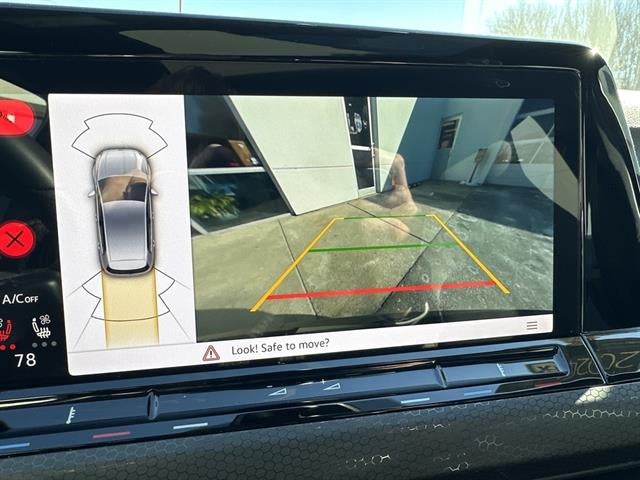 2024 Volkswagen Golf GTI SE