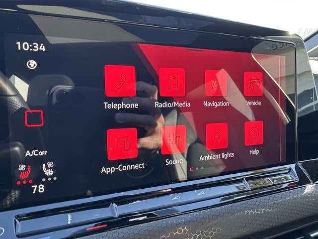 2024 Volkswagen Golf GTI SE