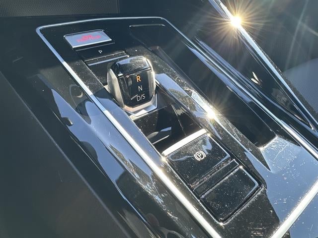 2024 Volkswagen Golf GTI SE