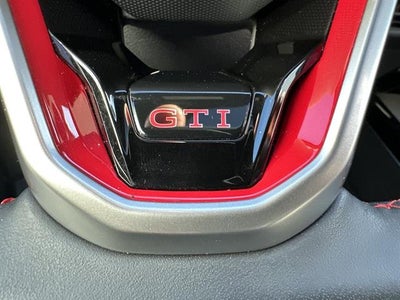 2024 Volkswagen Golf GTI SE