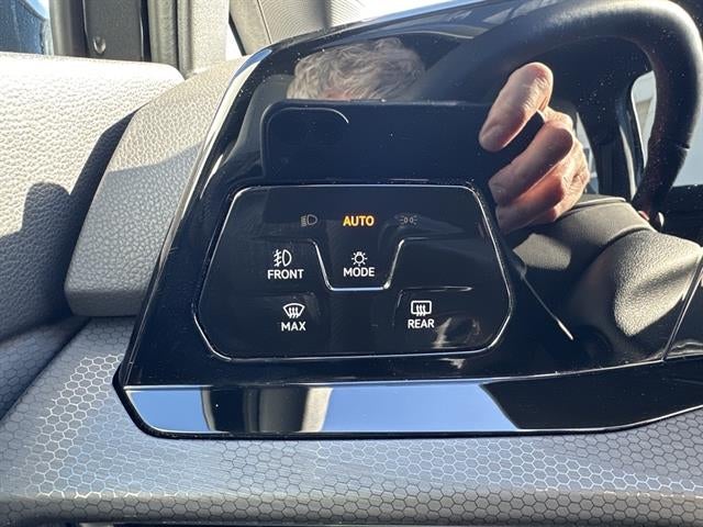 2024 Volkswagen Golf GTI SE