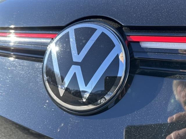 2024 Volkswagen Golf GTI SE