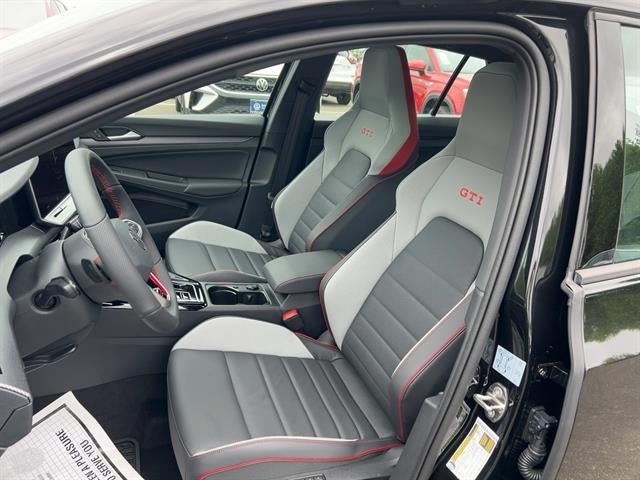 2025 Volkswagen Golf GTI SE