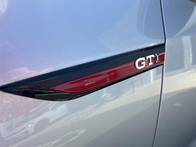 2024 Volkswagen Golf GTI 2.0T SE DSG