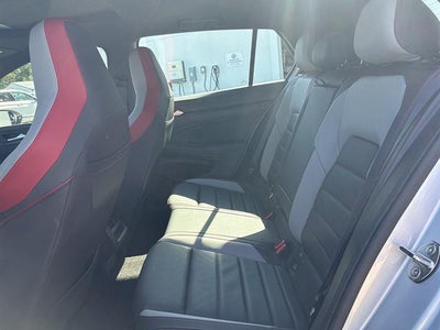 2024 Volkswagen Golf GTI 2.0T SE DSG