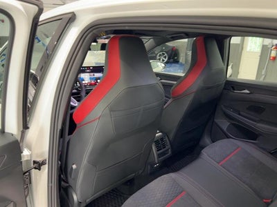 2025 Volkswagen Golf GTI SE