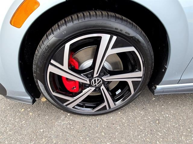 2026 Volkswagen Golf GTI SE