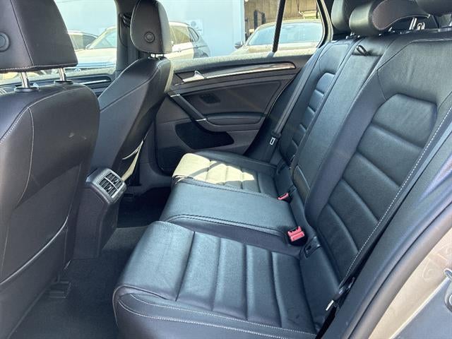 2017 Volkswagen Golf R 4-Door Manual w/DCC/Nav