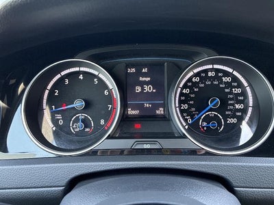 2017 Volkswagen Golf R 4-Door Manual w/DCC/Nav
