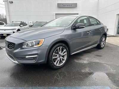 2016 Volvo S60 Cross Country T5 Platinum