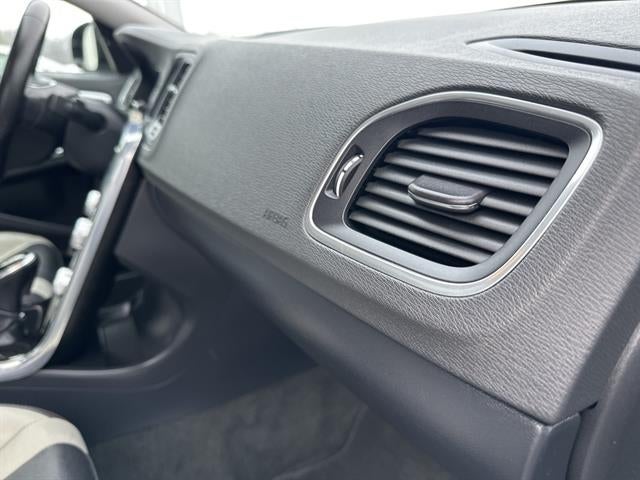 2016 Volvo S60 Cross Country T5 Platinum