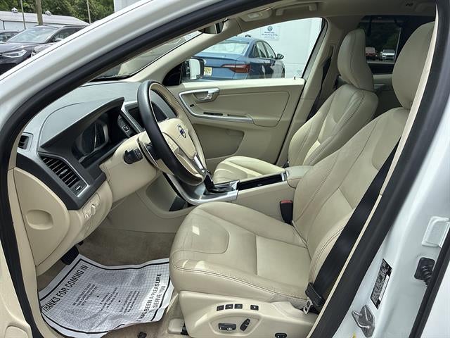 2015 Volvo XC60 2015.5 AWD 4dr T6