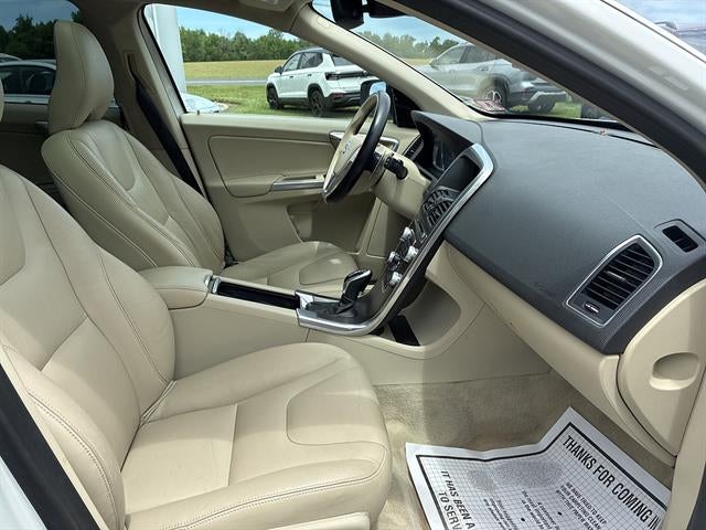 2015 Volvo XC60 2015.5 AWD 4dr T6