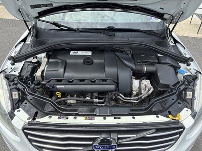 2015 Volvo XC60 2015.5 AWD 4dr T6