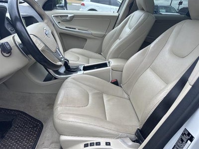 2015 Volvo XC60 2015.5 AWD 4dr T6